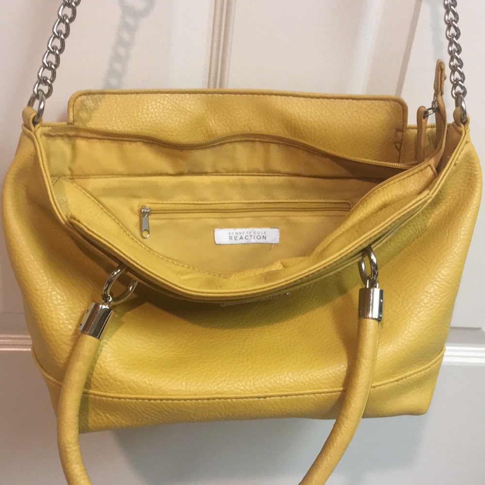 Kenneth Cole Reaction Yellow Tote Bag - Picture 11 of 12